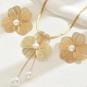 Gold Flower Necklace and Earrings Set for Women Elegant Flower Dangle Pearls